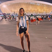 Julian dan Maria sudah berpacaran cukup lama. Keduanya menjalin asmara sekitar empat tahun, dan Maria sering menemani Julian untuk bertanding bola. Foto: dok. Instagram/@emiliafferrero