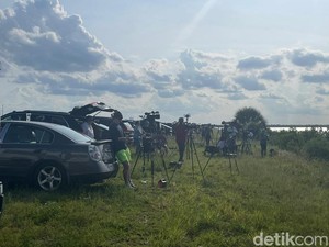 Warga AS Antusias Saksikan Peluncuran Satelit Satria-1