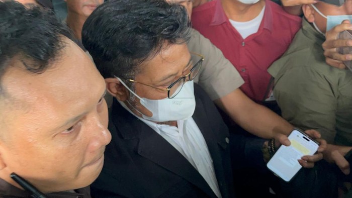 Mentan Syahrul Yasin Limpo usai dimintai keterangan di KPK (Azhar-detikcom)