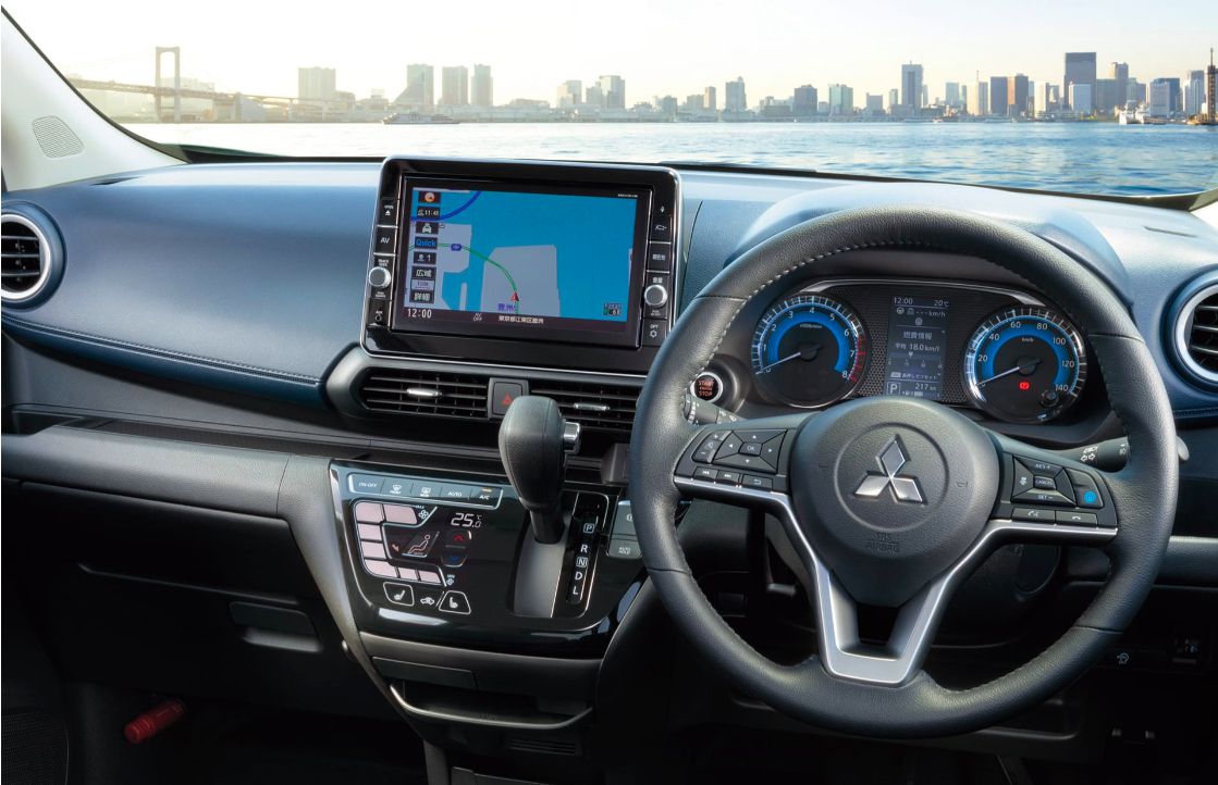 Mitsubishi mobil listrik EX X EV
