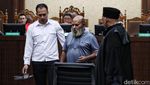 Momen Lukas Enembe Langsung Melawan Dakwaan Jaksa