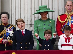 Foto: Pangeran Louis Beraksi Lagi, Berekspresi Gemas di Ultah Raja Charles