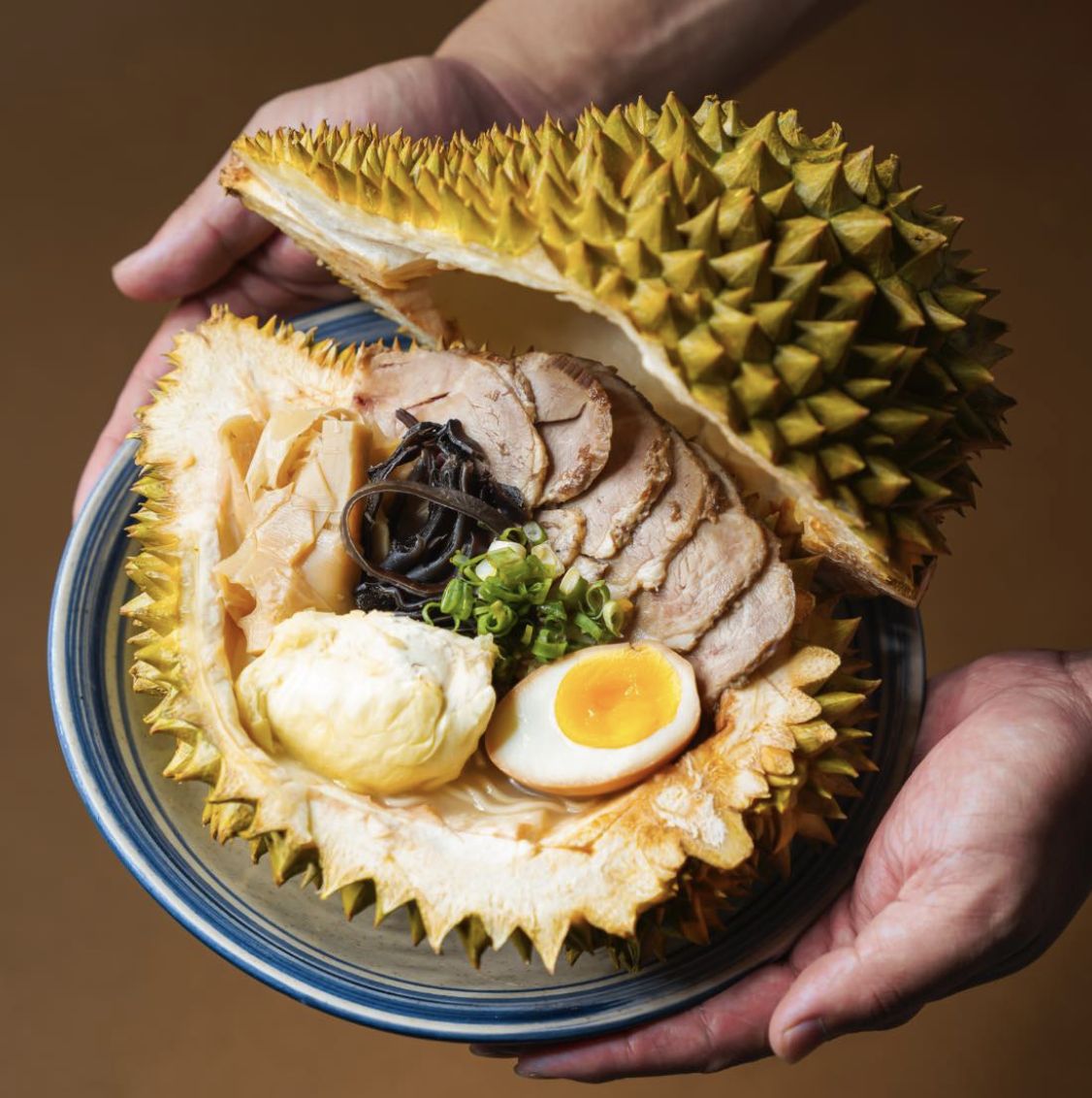 Penggemar Ramen Merapat! Ini Ramen dalam Durian yang Gurih Creamy