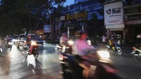 Perlu diketahui, Vietnam mengalami serangkaian gelombang panas sejak awal Mei. Saat ini, sungai dan waduk di pembangkit listrik tenaga air mengering.  