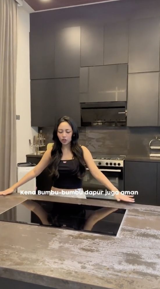 Rachel Vennya Punya Dapur Baru, Serba Hitam dan Fungsional