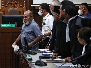 Cerita Pengacara soal Lukas Enembe Ngambek Tak Mau Dibawa ke RSPAD