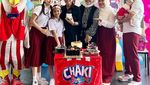 Ulang Tahun Ke-31, Ayu Ting Ting Diberi Kejutan Kue dan Tumpeng