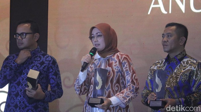 Bupati Purwakarta Anne Ratna Mustika