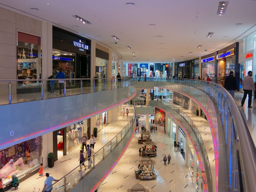 Tampilan interior Dubai Mall