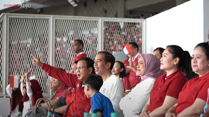 Ekspresi Seru Jokowi-Prabowo Saat Nonton Indonesia Vs Argentina