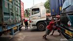 Horor Macet Parah di Marunda, Ratusan Kontainer Terjebak 12 Jam