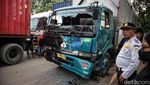 Horor Macet Parah di Marunda, Ratusan Kontainer Terjebak 12 Jam