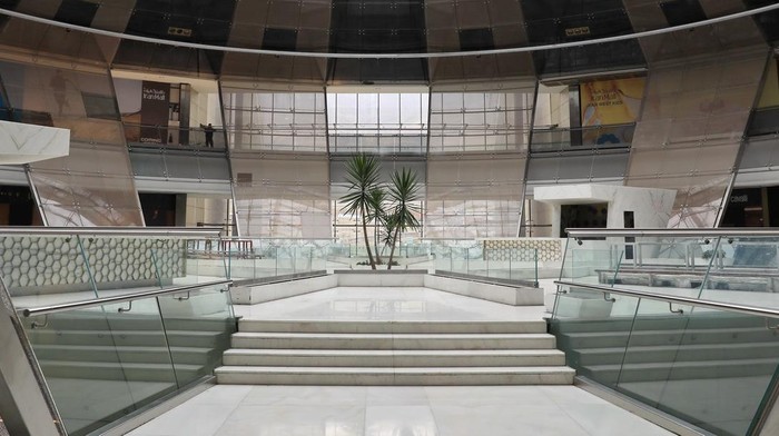 Pusat perbelanjaan Iran Mall