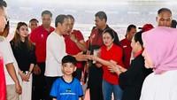 Jan Ethes mengaku senang mendapat kesempatan menjadi pendamping kiper Argentina. Seneng, kata Jan Ethes di Stadion GBK, Jakarta, Senin (19/6). (Foto: Biro Pers Sekretariat Presiden)