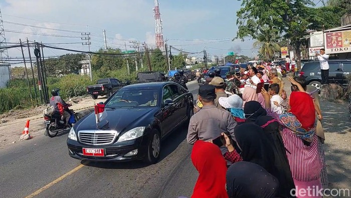 jokowi kunker ke gresik