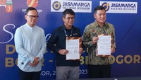 Guna meningkatkan kapasitas akses menuju One Central Business District (OCBD) Bogor, PT Olympic Bangun Persada menggandeng tiga perusahaan sekaligus yakni PT Marga Sarana Jabar, PT Jasamarga Tollroad Operator (JMTO), dan PT Jasamarga Related Business (JMRB).  