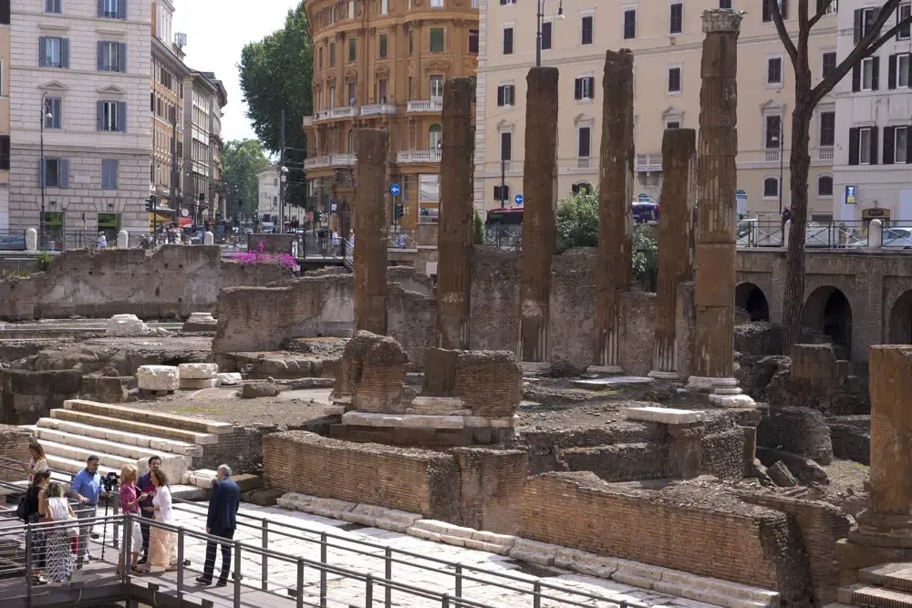 Komplek Largo Argentina di Roma