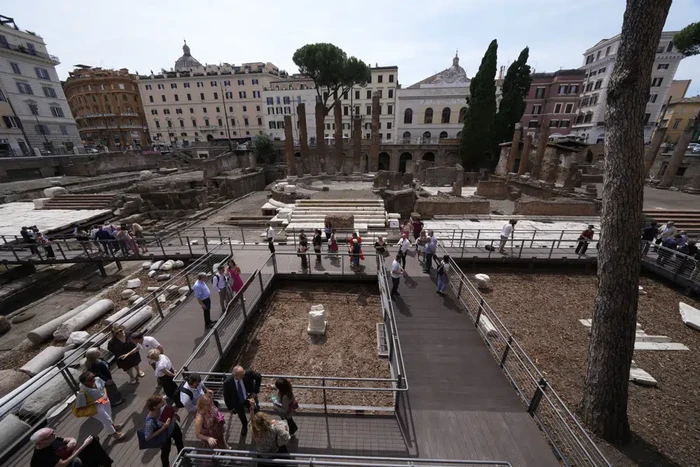 Komplek Largo Argentina di Roma