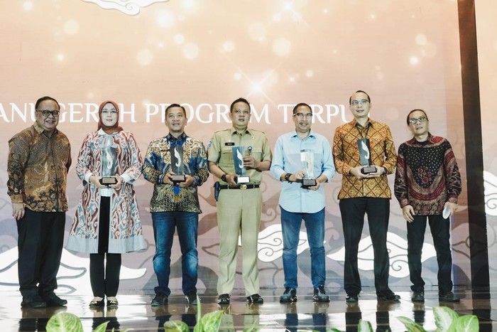 Kredit Mesra bank bjb Raih Anugerah detikJabar Awards 2023