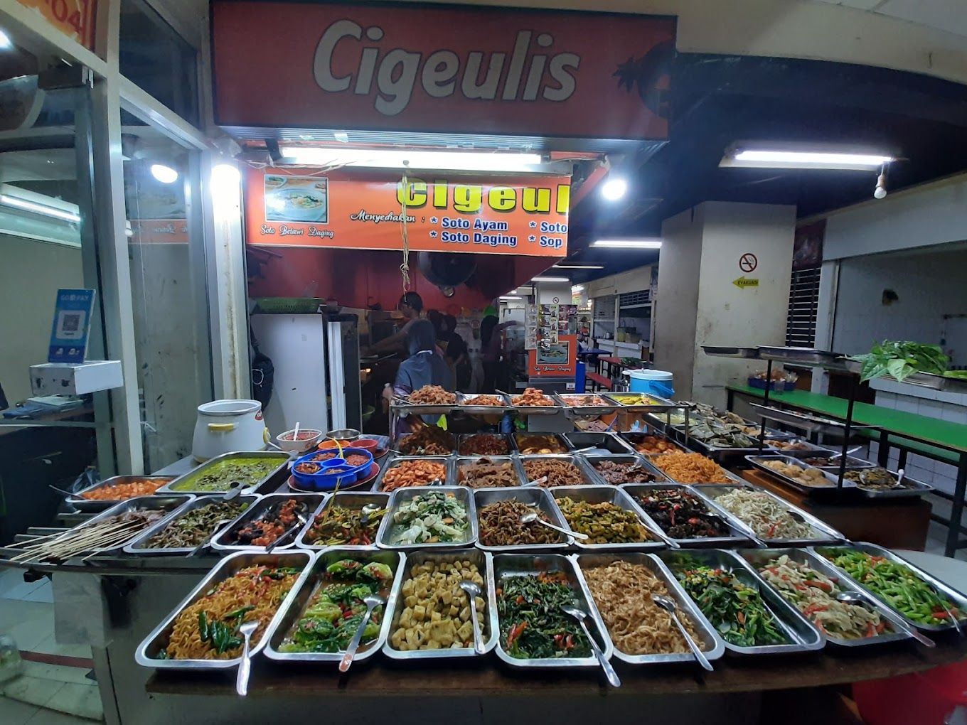 Kuliner di Pujasera Blok M