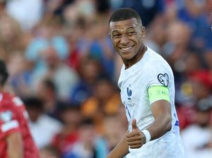 Mbappe Lompati Platini