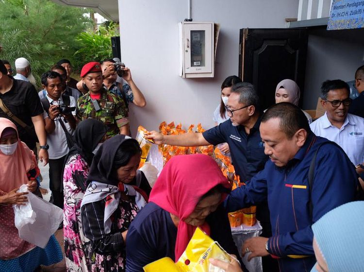 Momen Mendag Buka 2 Bazar Murah di Bali