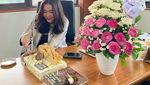 Olivia Allan, Istri Denny Sumargo yang Suka Ngopi dan Makan Burger