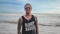 Dalam salah satu cerita yang beredar di Twitter, Renaga Tahier disebut sudah menikah dan memiliki anak. Tapi sayang dirinya disebut tak mau mengakui anaknya itu. Foto: instagram Renaga Tahier