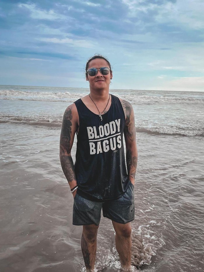 Renaga Tahier dalam media sosial miliknya.