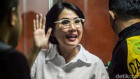 Vonis 8 bulan penjara lebih ringan dari tuntutan jaksa penuntut umum, yakni 1 tahun 3 bulan.  