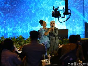 Saat Vina Panduwinata Hangatkan detikJabar Awards