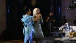 Merdu Banget, Duet Vina Panduwinata dan Atalia Praratya di detikJabar Awards