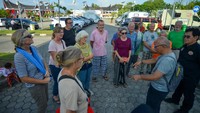 Sebanyak 31 lansia asal Jerman dan Swiss dengan 18 mobil campervan International singgah di Padang.  