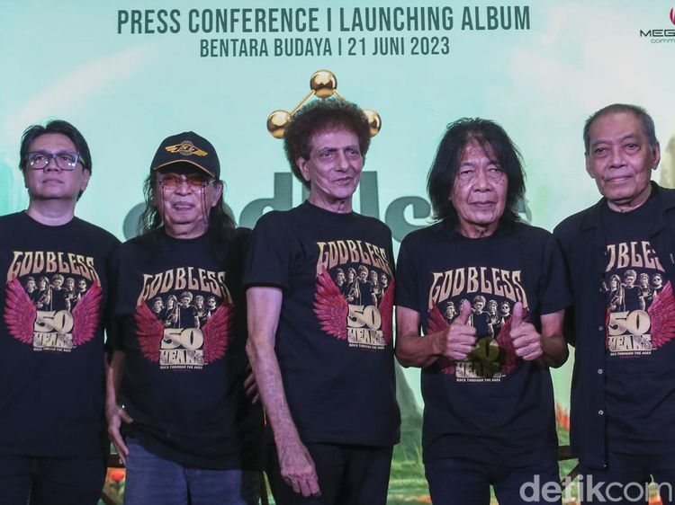 50 Tahun Berkarya, God Bless Luncurkan Album Anthology