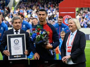 Top! Cristiano Ronaldo Masuk Guinness Book of World Records