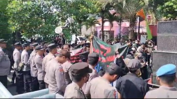 Demo dosen  Unisla