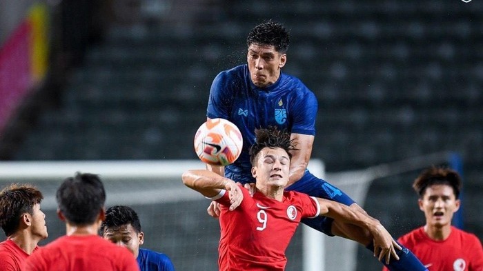 Elias Dolah saat berlaga membela Timnas Thailand melawan Hongkong.