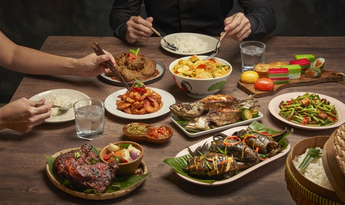 Favorit Seleb Singapura, Resto Nasi Padang Ini yang Punya Orang Indonesia