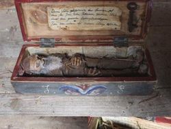 Deretan Foto Jadul Punya Cerita Aneh hingga Mencengangkan