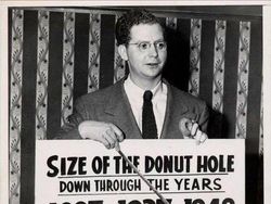 Deretan Foto Jadul Punya Cerita Aneh hingga Mencengangkan