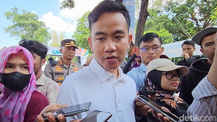 Wali Kota Solo Gibran Rakabuming Raka di Stadion Sriwedari, Rabu (21/6/2023).