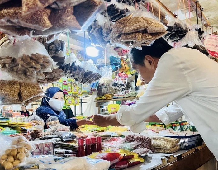 Jokowi Ulang Tahun, Ini Momennya Kulineran hingga Blusukan ke Pasar