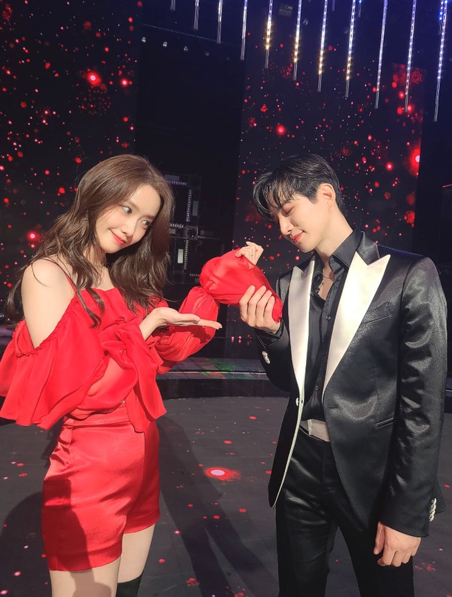 Dalam drama tersebut, Lee Junho menjadi Gu Won yang tak pernah beruntung soal hubungan asmara. Sampai ia bertemu dengan Yoona yang berperan sebagai Cheon Sa Rang. Foto: Instagram