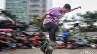 Para peserta tampak menunjukan kemampuan terbaik mereka dalam lomba ini.  