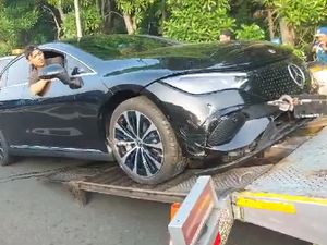 Mercy EQE Nabrak di Tol JORR, Ini Daftar Fitur Keselamatannya