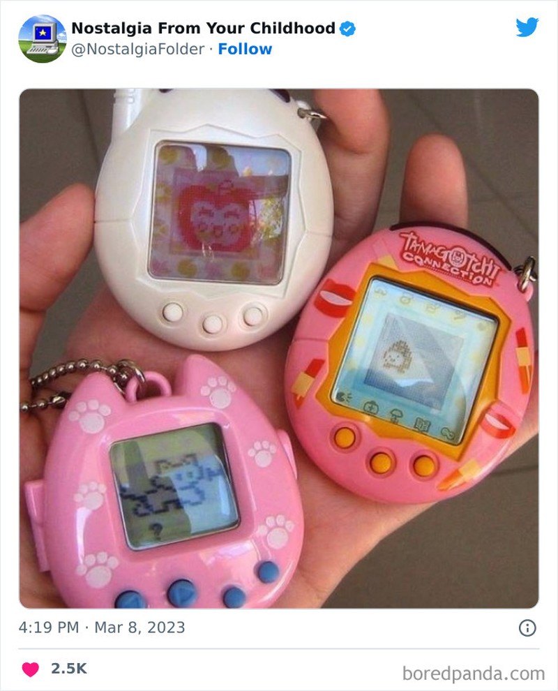 Waktu berjalan sangat cepat. Kalau kamu tahu sebagian besar foto-foto ini, sudah pasti kamu sudah nggak muda lagi, hihi!