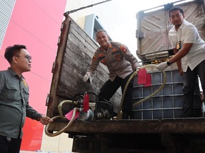 Polisi Ringkus 3 Pemain BBM Subsidi, Sita 6 Ton Solar Murni dan 2 Truk