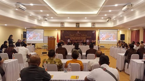 Sidang pleno terbuka rekapitulasi dan penetapan DPT tingkat Kabupaten Jembrana pada Pemilu 2024 di ruang rapat Hotel Jimbarwana, Rabu (21/6/2023).