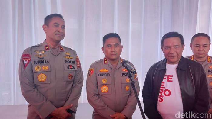 Polda Metro Jaya menggelar bakti sosial hingga donor darah sambut HUT ke-77 Bhayangkara