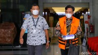 Redhy Novarisza yang merupakan Staf dari Hakim Agung Gazalba Saleh menjalani sidang lanjutan dengan agenda pemeriksaan saksi terkait kasus suap pengurusan perkara di MA yang juga menjerat Hakim Agung Gazalba Saleh.